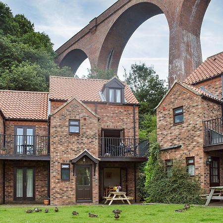 Quackers Villa Whitby Kültér fotó